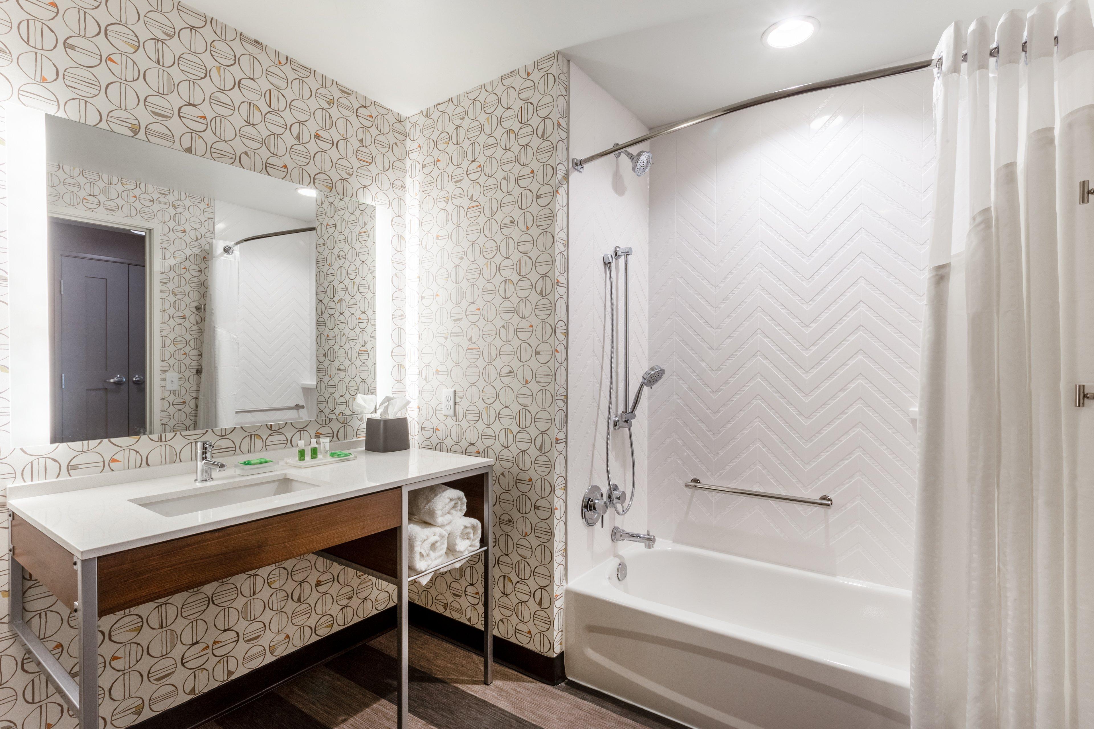 Holiday Inn & Suites Cedar Falls-Waterloo Event Ctr By Ihg Eksteriør bilde