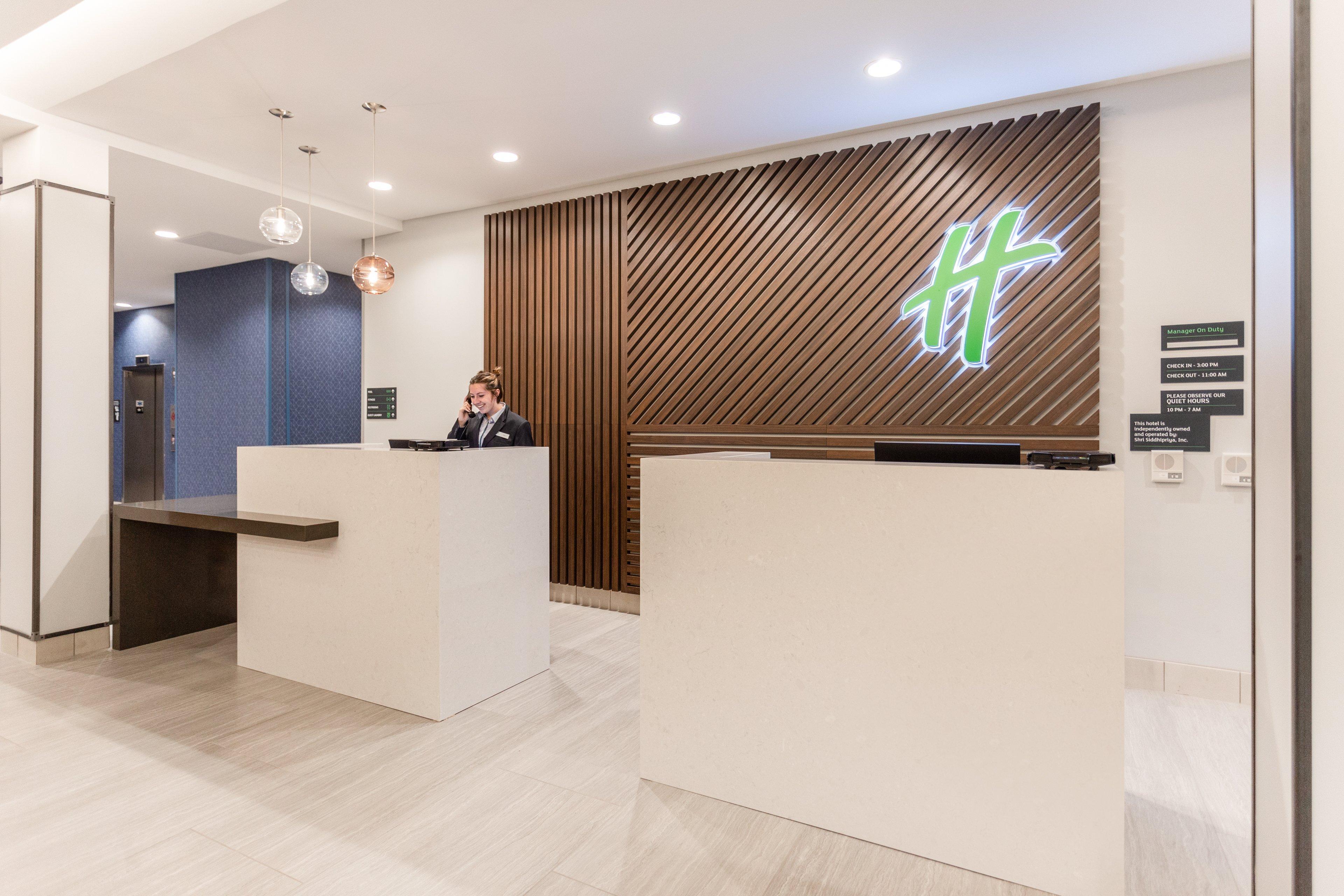 Holiday Inn & Suites Cedar Falls-Waterloo Event Ctr By Ihg Eksteriør bilde