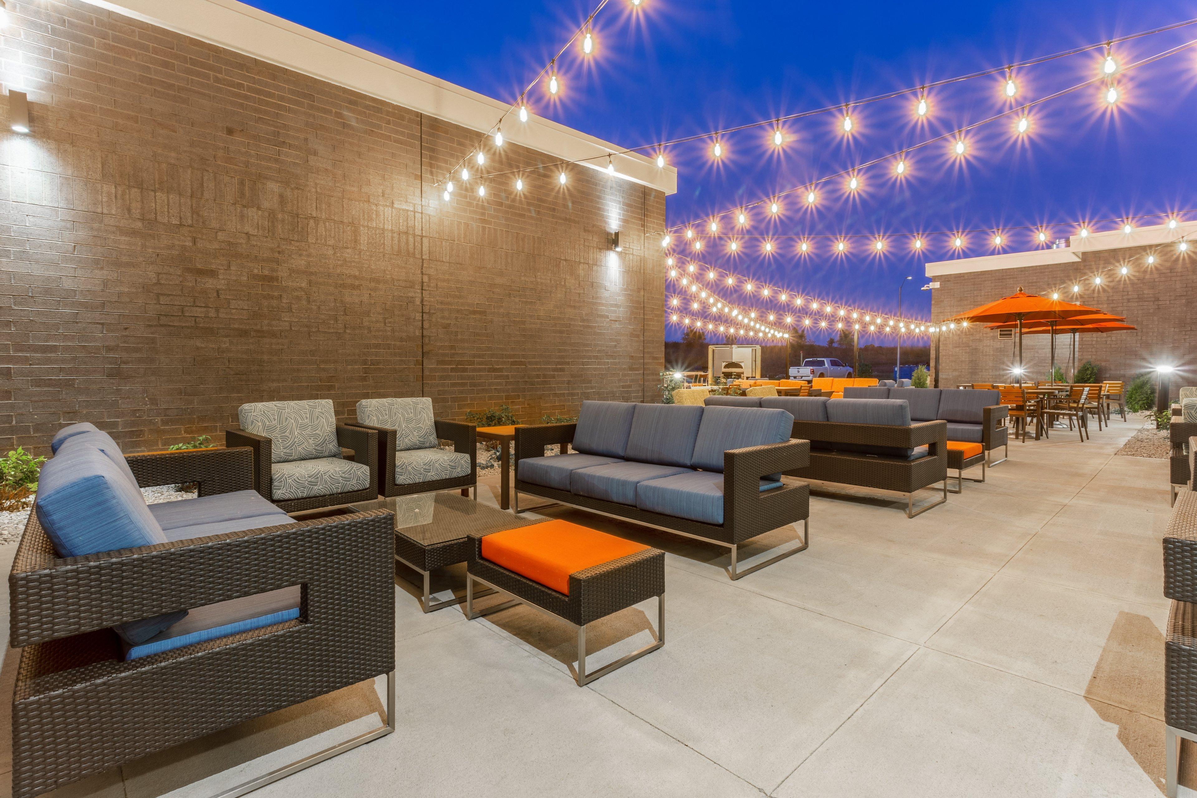 Holiday Inn & Suites Cedar Falls-Waterloo Event Ctr By Ihg Eksteriør bilde