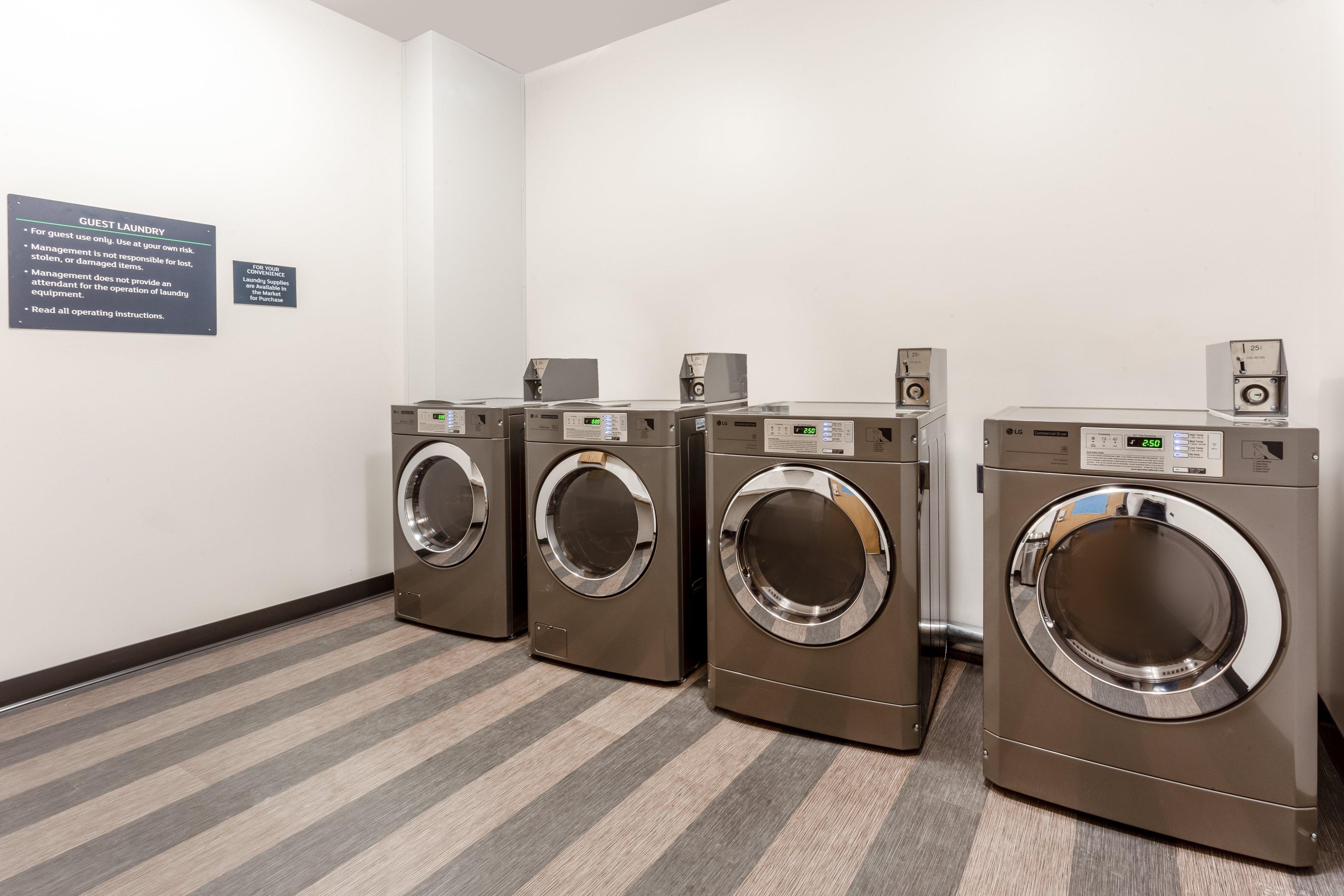 Holiday Inn & Suites Cedar Falls-Waterloo Event Ctr By Ihg Eksteriør bilde