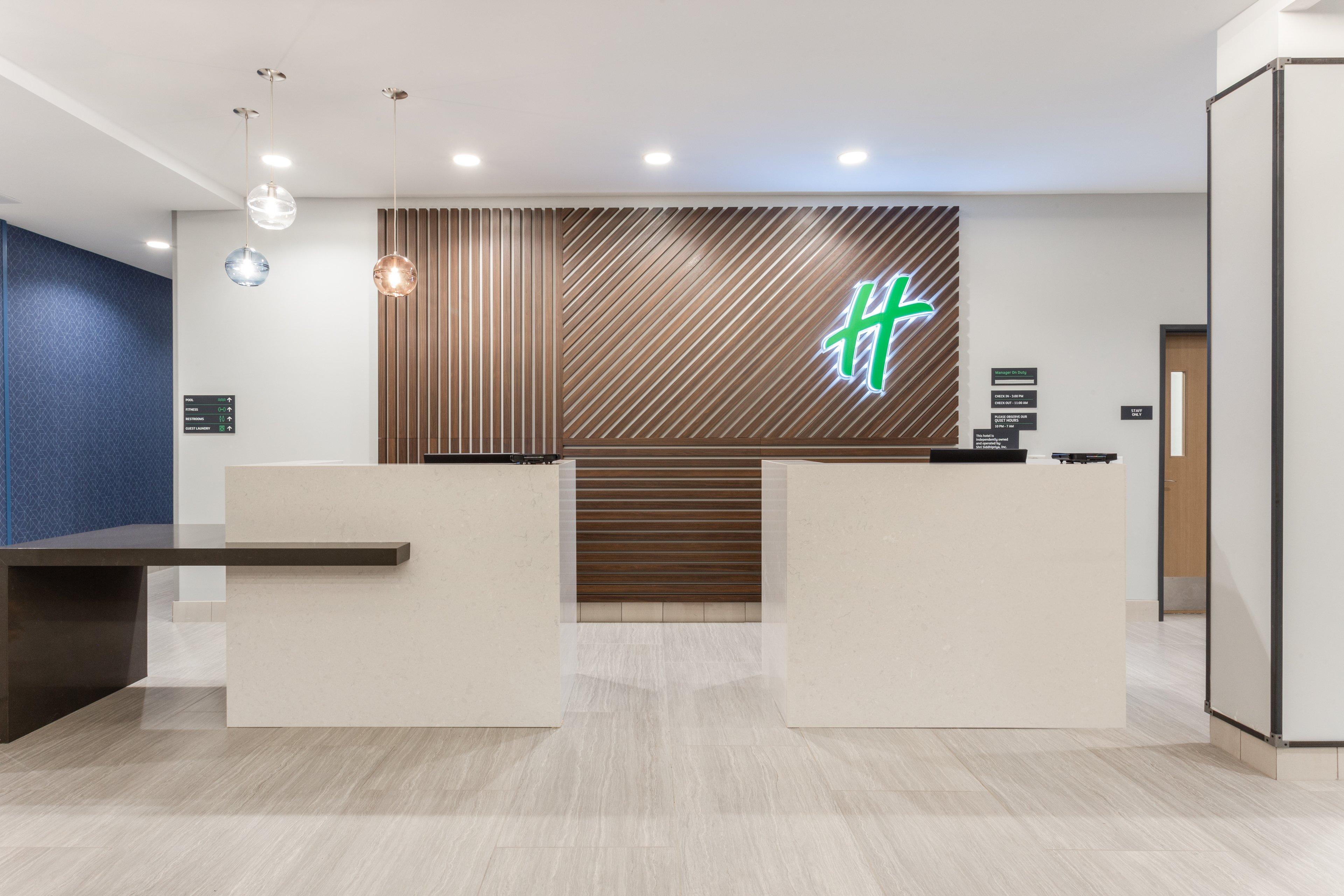 Holiday Inn & Suites Cedar Falls-Waterloo Event Ctr By Ihg Eksteriør bilde